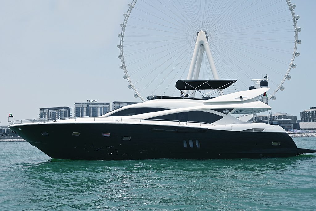 90ft yacht